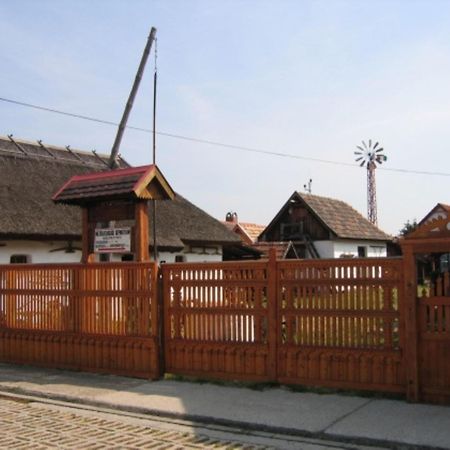 Fenyo Panzio Bed & Breakfast Mezokovesd Exterior photo