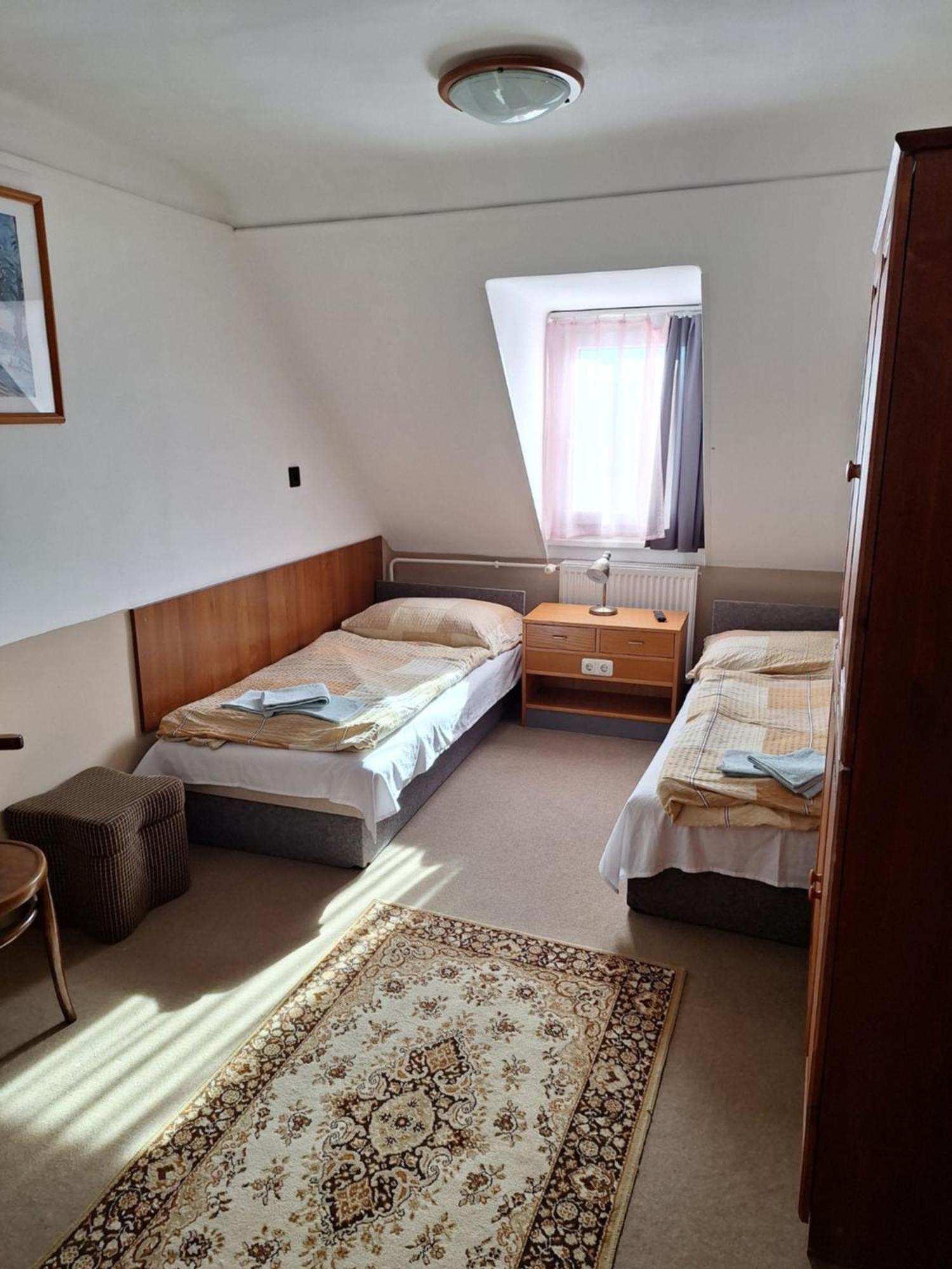 Fenyo Panzio Bed & Breakfast Mezokovesd Exterior photo