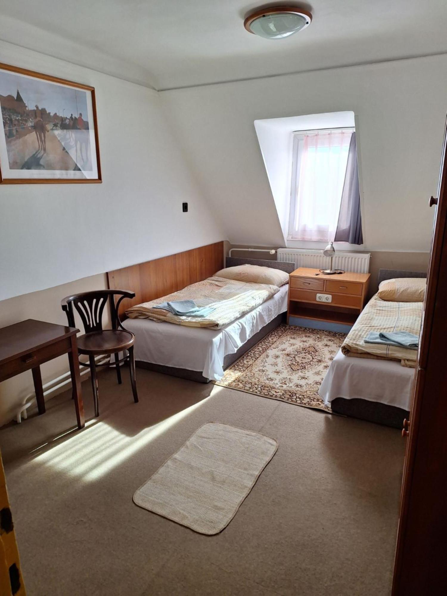 Fenyo Panzio Bed & Breakfast Mezokovesd Exterior photo