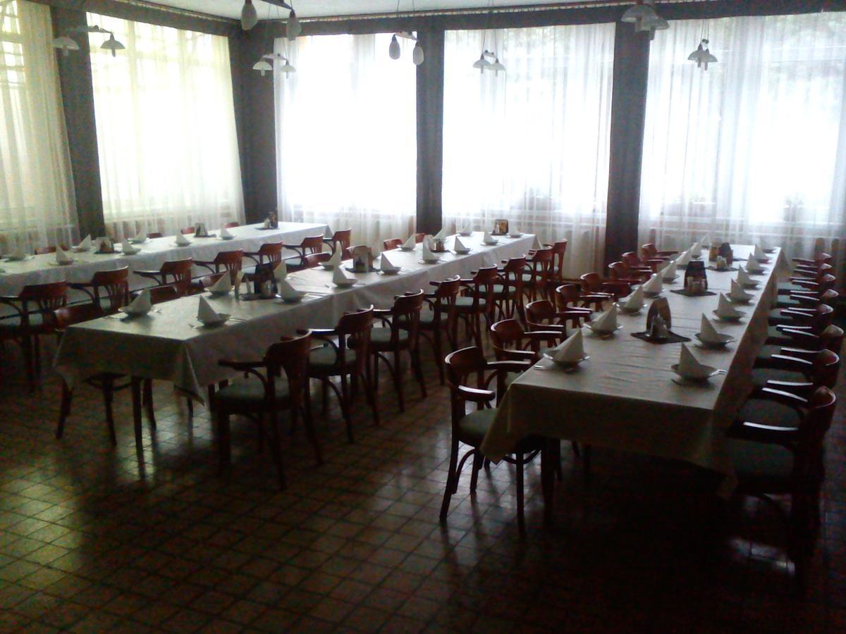 Fenyo Panzio Bed & Breakfast Mezokovesd Exterior photo
